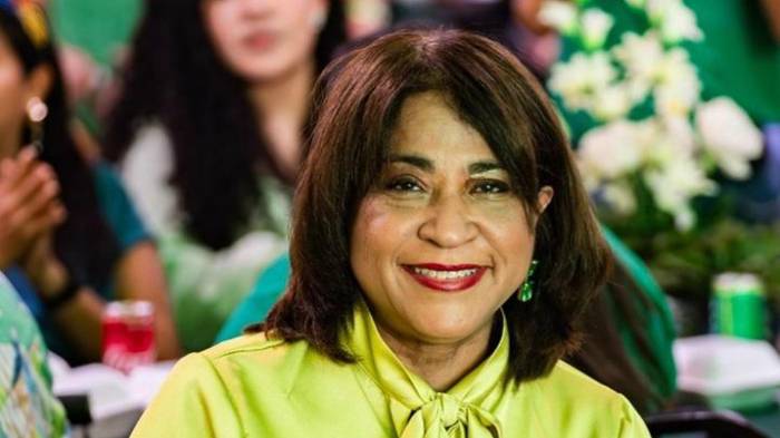 Ángela Laguna posee más de 35 años de trayectoria como docente y profesional.