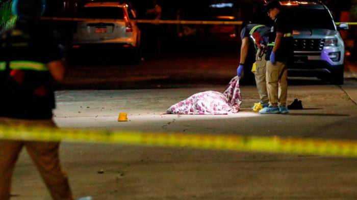Un hombre fue asesinado a tiros el lunes en un lava auto