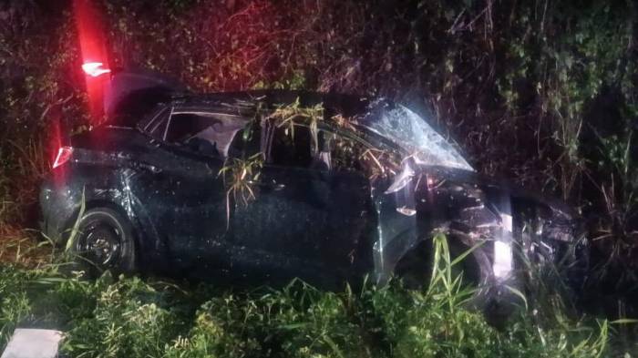 Ladrones armados provocan vuelco en plena vía Centenario