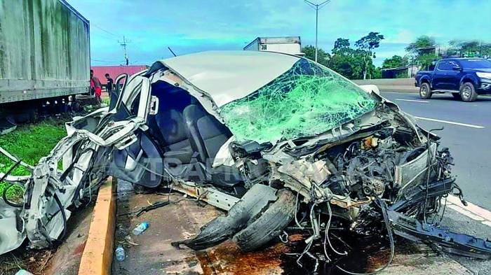 El uso del cinturón reduce hasta un 75% el riesgo de muerte en un accidente vial.