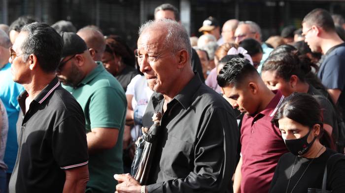 Grupos parroquiales y comunidades salesianas se unieron a la celebración.