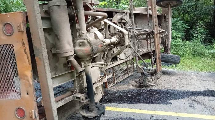 Las autoridades iniciaron las investigaciones correspondientes para esclarecer las causas del accidente y determinar posibles responsabilidades.