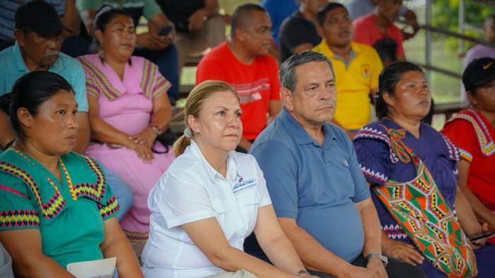 Líderes de la comarca Ngäbe Buglé plantean necesidades a autoridades del gobierno