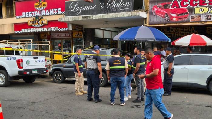 La policía halló el cuerpo sin vida de Analisse dentro de la habitación