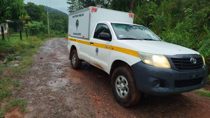 Auto calcinado con restos humanos en La Chorrera