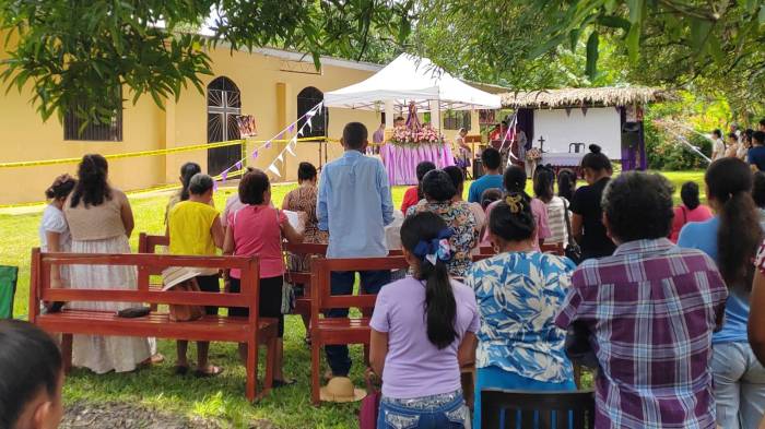 Feligreses del Cristo Negro de Portobelo mantienen su fe en Santa Rita de Soná, en Veraguas