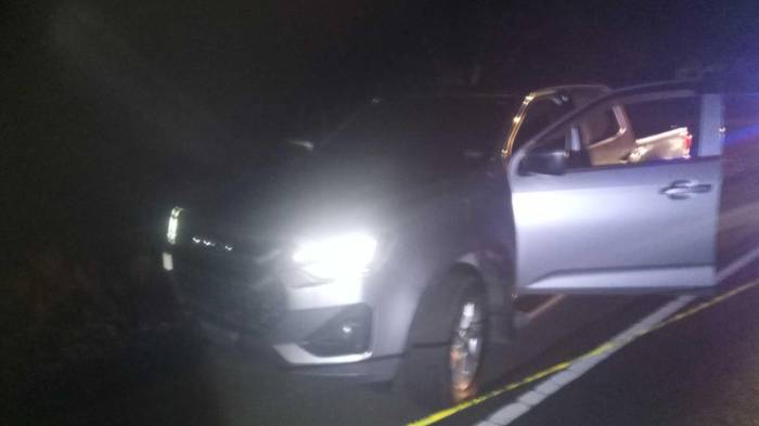 El vehículo presuntamente utilizado por los atacantes fue abandonado por los sospechosos en el puente Escotá, en Parita.