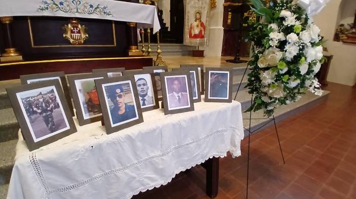 Durante la misa en La Merced se leyeron los nombres de los oficiales ejecutados en 1989.