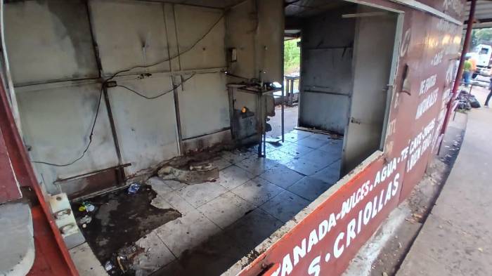 Este martes 10 de febrero llegó la notificación, y en la tarde fueron desmantelados.