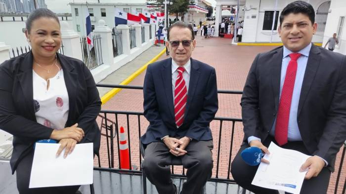 El historiador Rommel Escarreola, quien escribe artículos para El Siglo, también fue comentarista de los desfiles del 3 y 4 de noviembre.