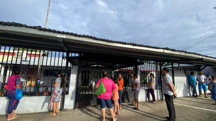 En el Centro Bilingüe Sector Sur de Tocumen se reportó una baja asistencia de educadores en las aulas.