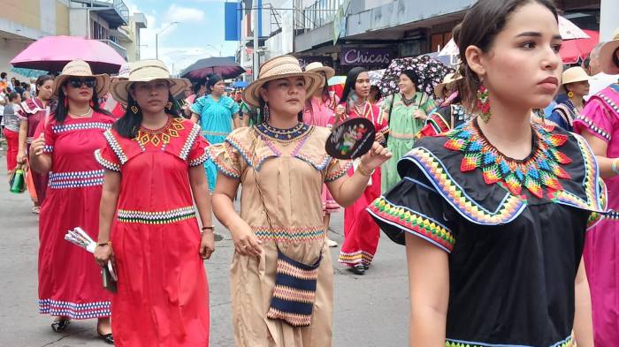 Primer Desfile de las 1000 NAGUAS | David se llenó de color, ritmo y tradición