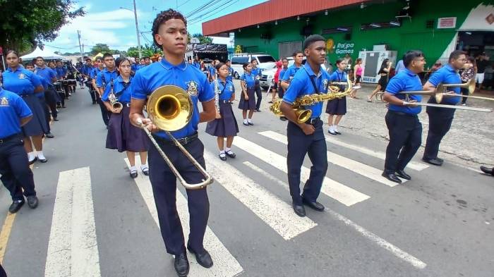 Estudiantes, familias y autoridades celebraron juntos el legado de Arraiján.