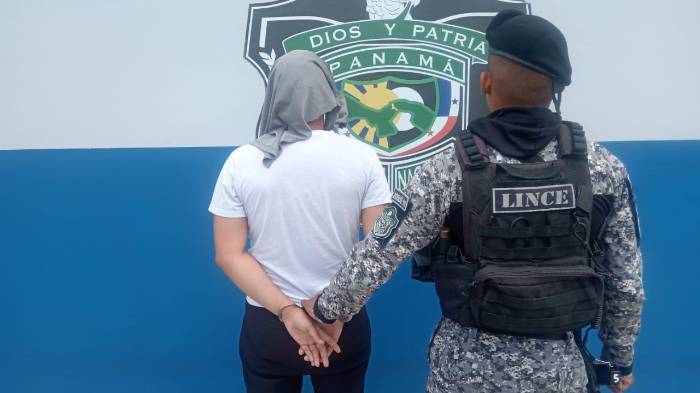 ¡Persecución! Policía atrapa a sujeto armado tras huir desde Arraiján