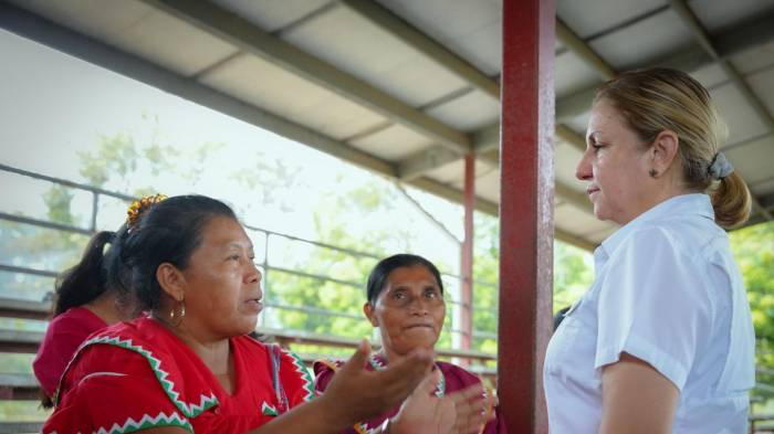 Líderes de la comarca Ngäbe Buglé plantean necesidades a autoridades del gobierno