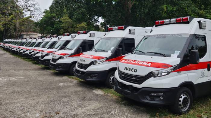 Ya no hay excusa: CSS compra flota de 22 ambulancias de paquete
