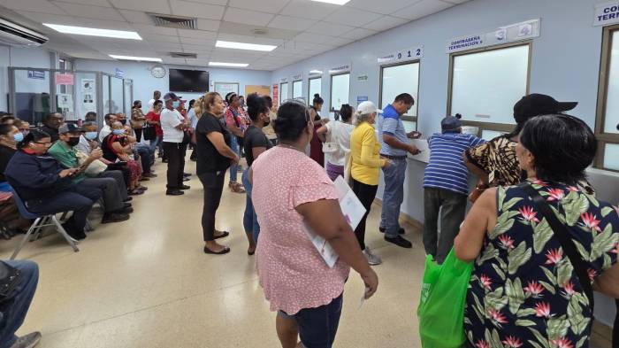 La farmacia de la Policlínica JJ Vallarino será reforzada con entrega de medicamentos a domicilio.