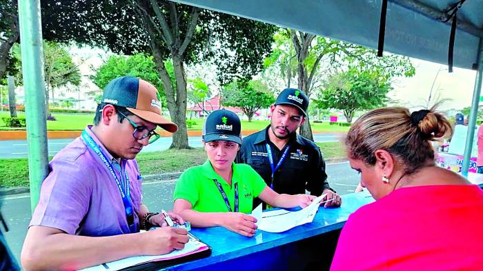 El Minsa inspeccionó puestos de comida