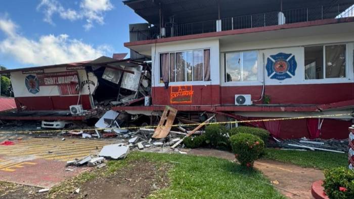 El terremoto también sacudió a los bomberos