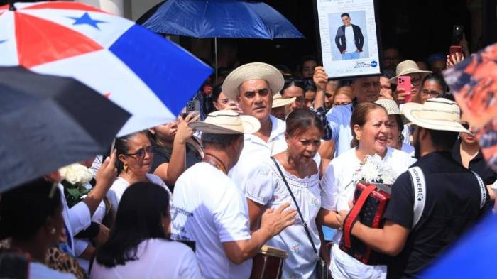 La investigación por la muerte de Esteban de León continúa revelando nuevos indicios.