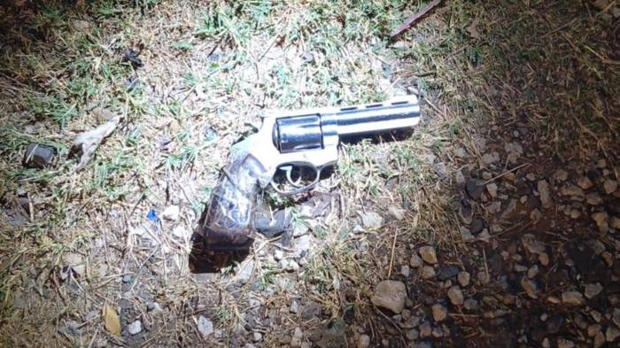 Arma recuperada tras operativo.