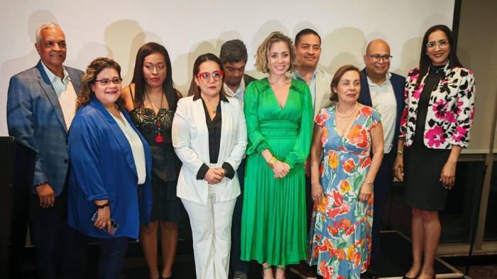 Nueva directiva de comunicadores sociales estará vigente hasta el 2027.