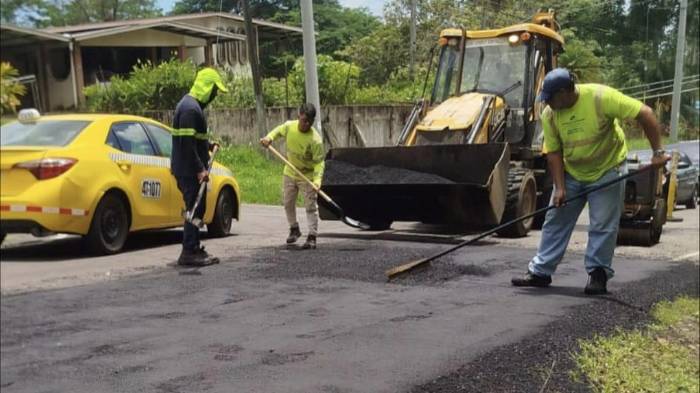 Actualmente, se ejecutan trabajos de reparación en más de 110 kilómetros de vías en distintas provincias.