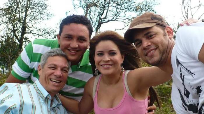 Fotos que acompañaron las emotivas palabras que dedicó la locutora Mirta Rodríguez a Óscar Poveda.