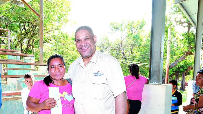 Actualmente los pagos que realiza la institución se hacen a través de cheques. La meta es que la gran mayoría de las transacciones se realicen a través del sistema ACH.