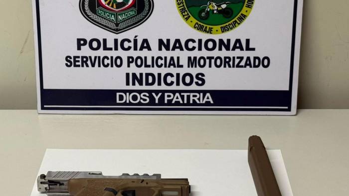 San Miguelito | Capturan a dos hombres buscados por homicidio y decomisan arma de fuego