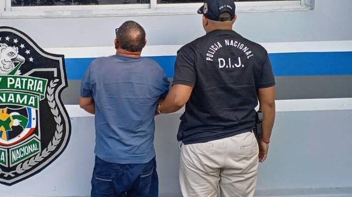 Los dos funcionarios hurtaban diésel de los camiones del MOP.