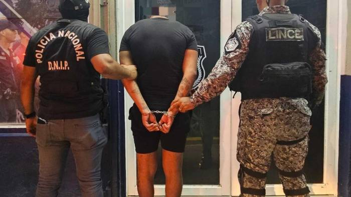 En el hecho de sangre una mujer resultó herido. Según las autoridades, son dos los gatilleros vinculados.