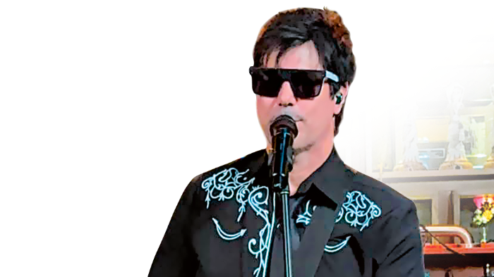 Una raya más para el tigre: Emilio Regueira cumpe 53 años