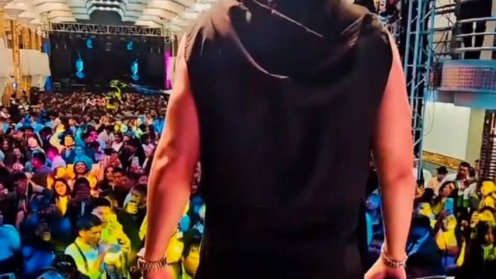 Ha tenido una presentación tras otra.