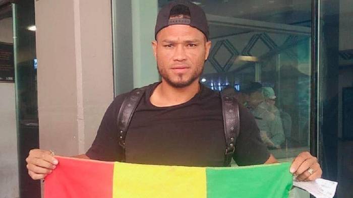 Roberto Blackburn cuando llegó a Guatemala.