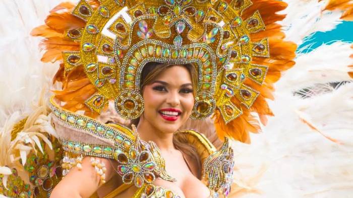 Una radiante princesa del carnaval de Penonome.