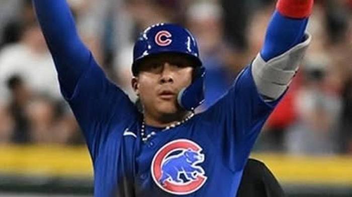 Miguel Amaya celebrado después de sonar doble.