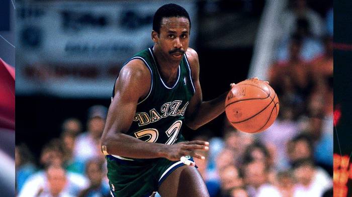 Rolando Blackman fue el máximo anotador latino en la historia de la NBA hasta 2015, cuando Pau Gasol superó su registro.