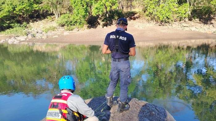 El cuerpo fue ubicado tras un operativo con buzos y drones.