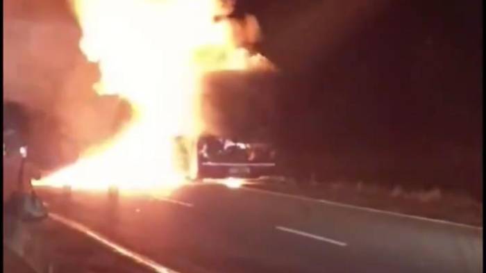 ¡Terror! Incendio consume bus de la flota Panachif en ruta hacia Chiriquí