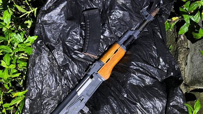 Barren Colón y atrapan a cuatro sujetos, uno es pandillero