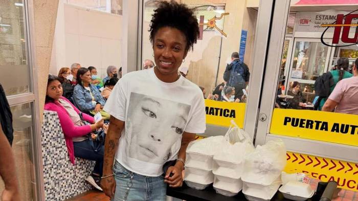 Marta Cox llevó alegría y esperanza a los pacientes del Instituto Oncológico Nacional en Navidad.