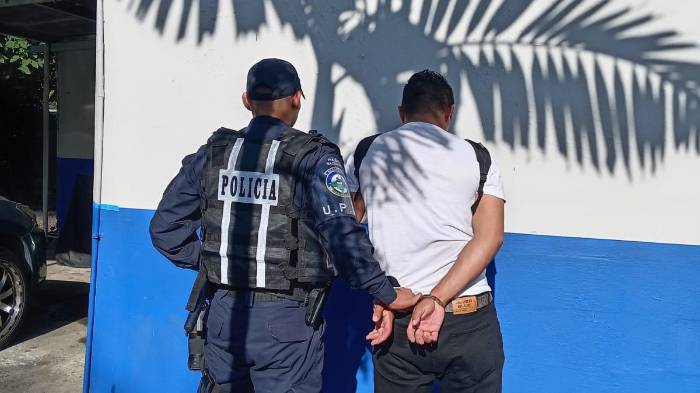 Atrapan a estafador en la estación del Metro de Albrook