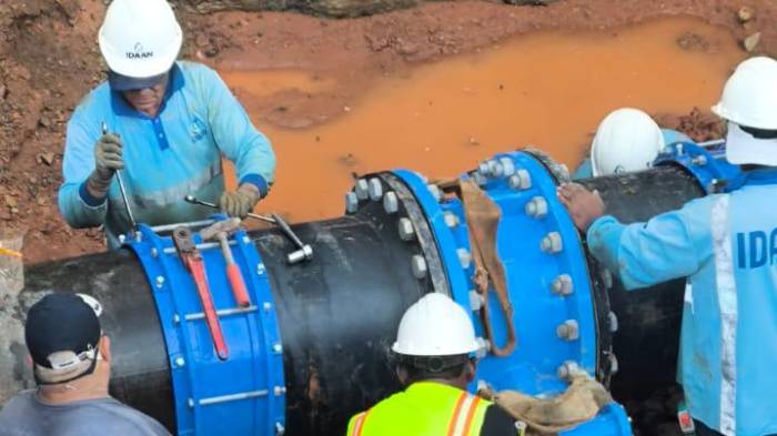 Durante estos trabajos, el Idaan suministró más de 200 mil galones de agua a través de camiones cisterna.