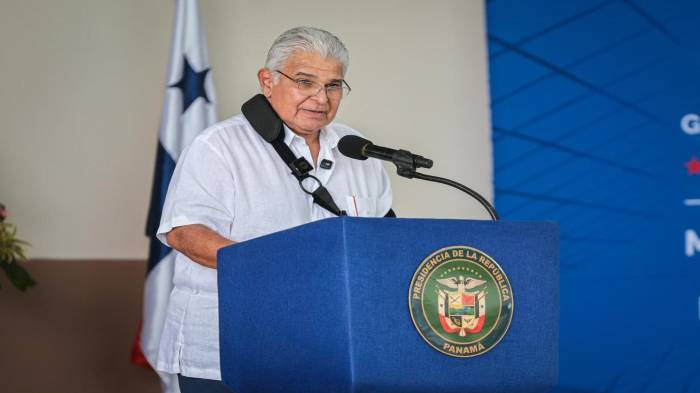 Conferencia de prensa desde la Presidencia de la República