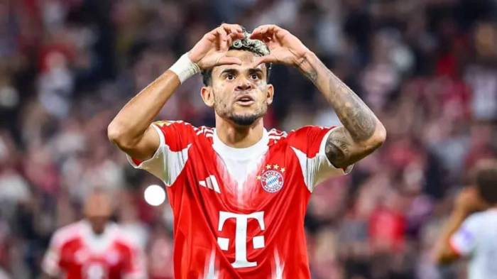 El extremo colombiano Luis Díaz celebra un gol durante un partido con el Bayern Múnich.