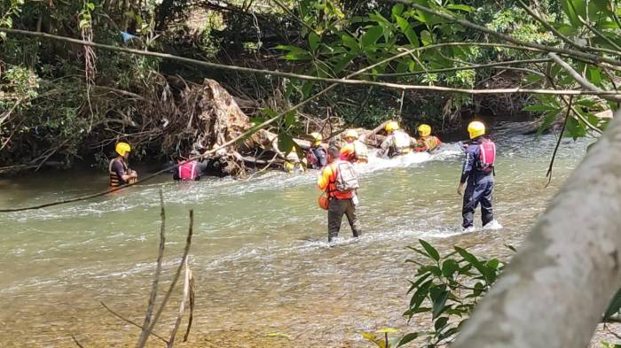 Las autoridades realizan las investigaciones.
