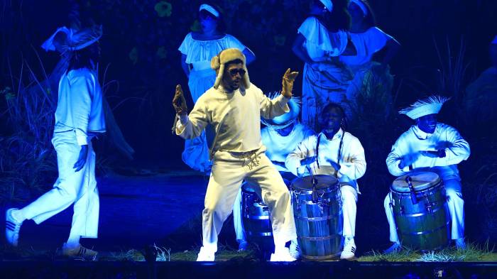 El artista puertorriqueño Bad Bunny ofrecerá el concierto final de su residencia en Puerto Rico el 20 de septiembre, transmitido en vivo para todo el mundo a través de Amazon Music, Twitch y Prime Video.