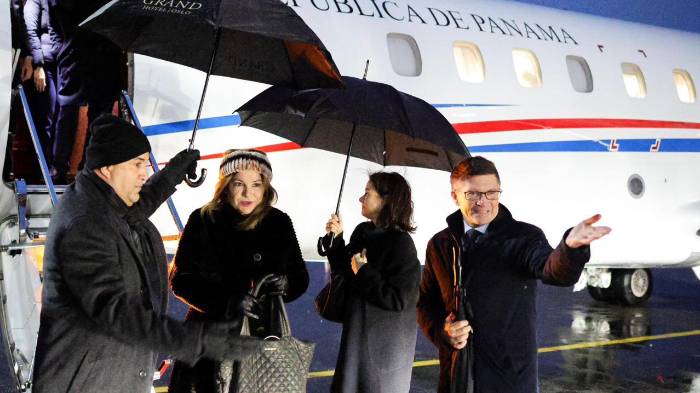 Mulino ya está en Oslo para acompañar a Machado en entrega del Nobel de la Paz