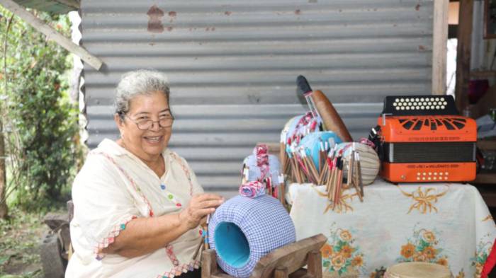 En medio de su lucha contra el cáncer, artesana santeña preservó las tradiciones de su pueblo